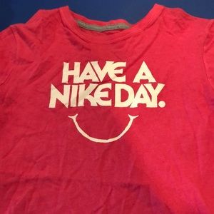 Nike short sleeve shirt